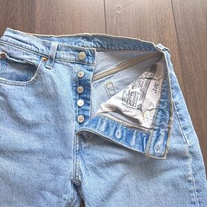 Levi’s 501 straight leg jeans